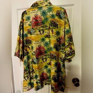 Cruise / Beach shirt. Rimasxm.com. Button down with front pocket.